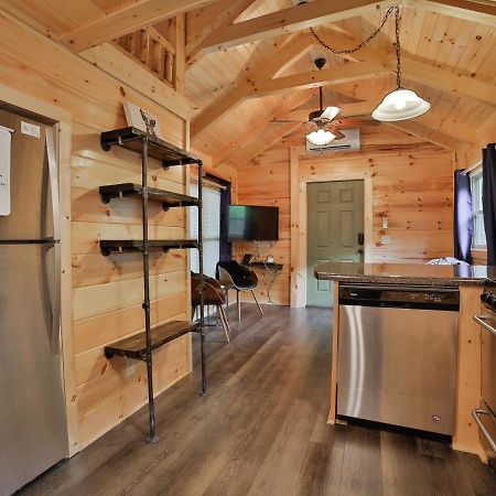 Thomas Cabin Forest Tiny Cabin With Hot Tub Chattanooga Exterior foto
