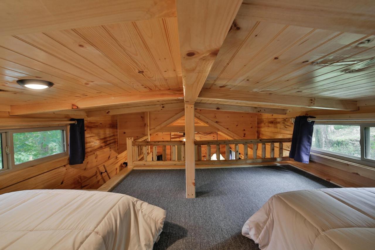 Thomas Cabin Forest Tiny Cabin With Hot Tub Chattanooga Exterior foto